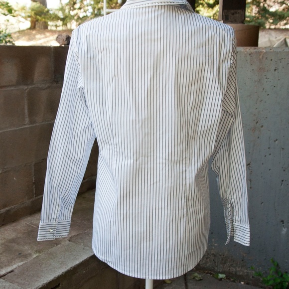 Fun sparkly western shirt size med - Picture 2 of 8